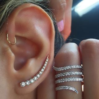 14k White Gold Floating Diamond Ear 